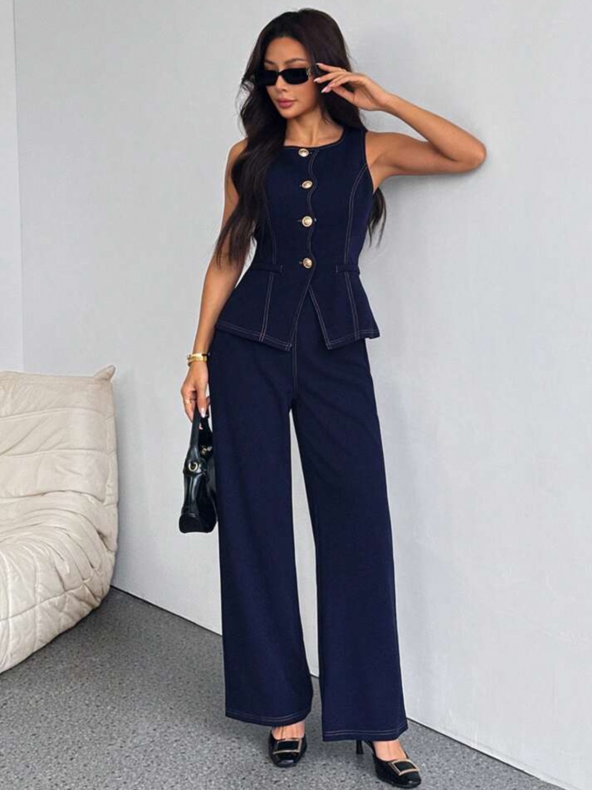 SHEIN PETITE طقم نسائي أنيق باللون الأزرق الداكن من قطعتين، سترة مكتبية أحادية الصدر وبنطال واسع الساق، ملابس خريفية من الدنيم الصناعي بدون أكمام مع كشكشة، إطلالة عمل راقية، للنساء الصغيرات